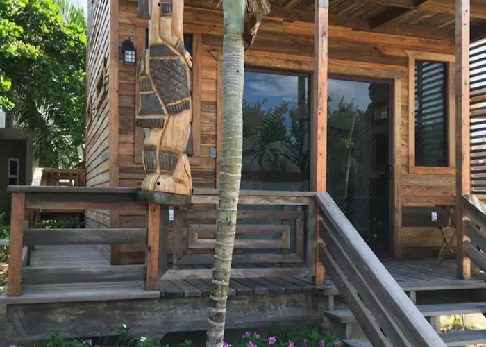 Villa Secluded With Concierge By Alom San Pedro (Ambergris Caye)