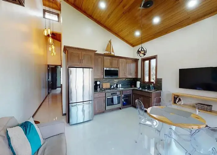 Secluded With Concierge By Alom San Pedro (Ambergris Caye)