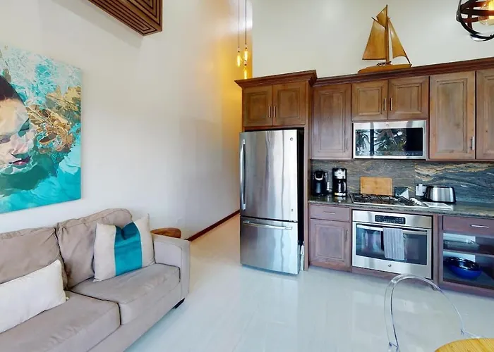 Secluded With Concierge By Alom *