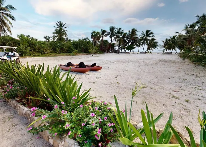 Secluded With Concierge By Alom Villa San Pedro (Ambergris Caye)