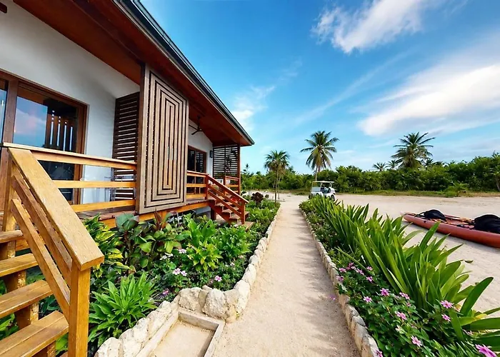 Secluded With Concierge By Alom *