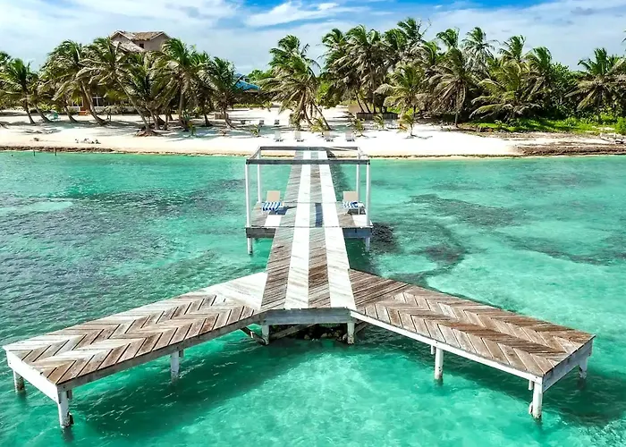 Secluded With Concierge By Alom *